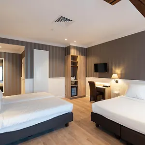 Du Theatre Hotel